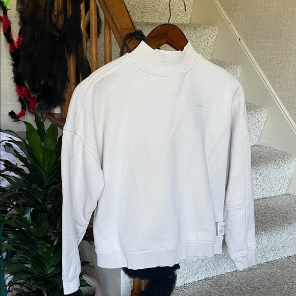Roots Cream Crewneck Sweater - Picture 1 of 14
